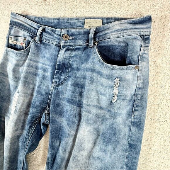 Diesel Kid Thanaz J US Straight Leg Destroyed Vintage Loose Fit Jeans in Wash KX - Picture 3 of 12